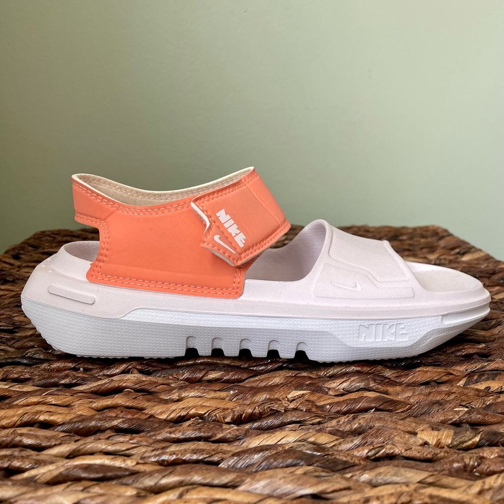 Nike Playscape GS sandals in  “Crimson Bliss”